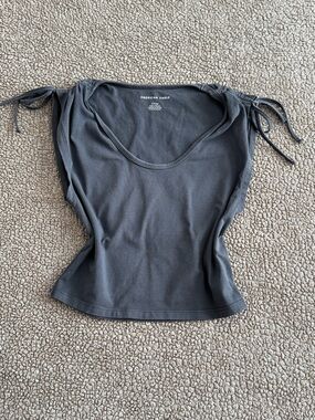 American Eagle Cinch Shoulder Tee